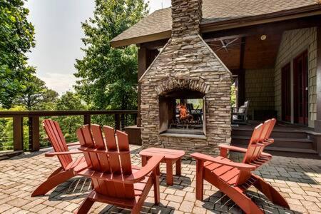 Mountain House Villa Gatlinburg Exterior photo